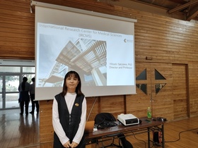 Dr. Ho Pui Yu (Takizawa Lab) was sent to Nobeoka High School to give lectures in English for second-grade students