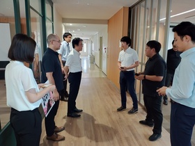 Director-General Yuichi Inoue of the Cabinet Office Visits IRCMS ｜ 内閣府 井上諭一統括官（科学技術・イノベーション推進事務局）がIRCMSを来訪されました
