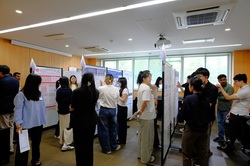 20260914_am_PosterSession.JPG